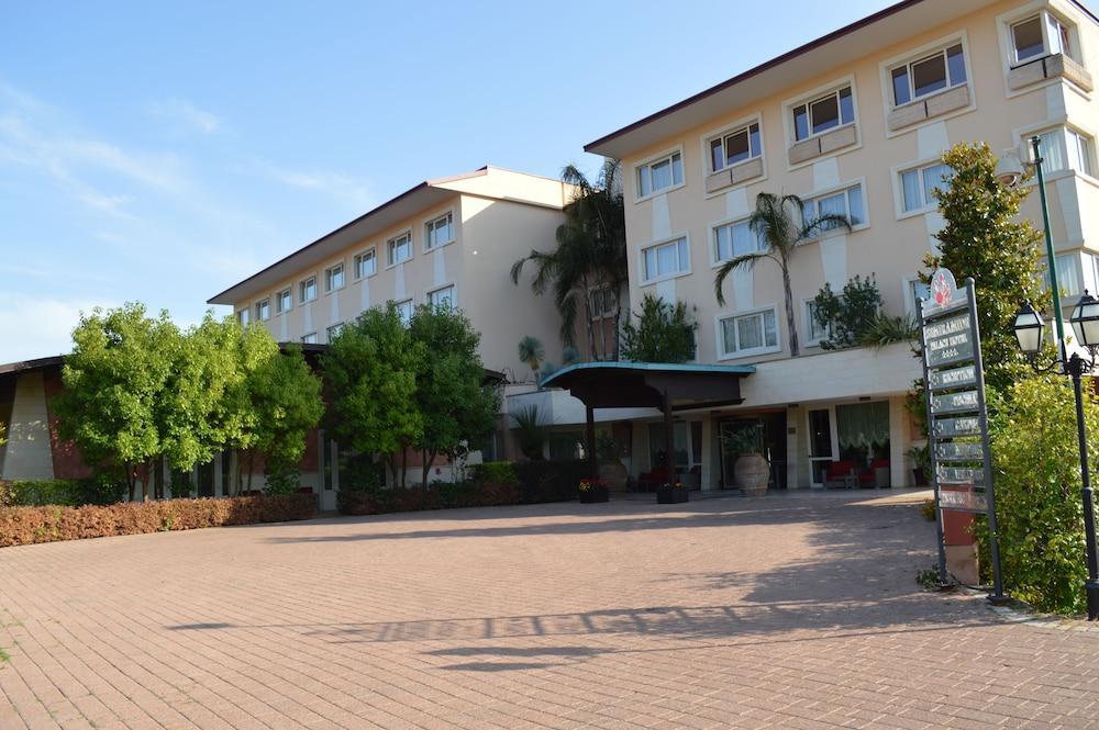 Semiramide Palace Hotel Castellana Grotte Esterno foto