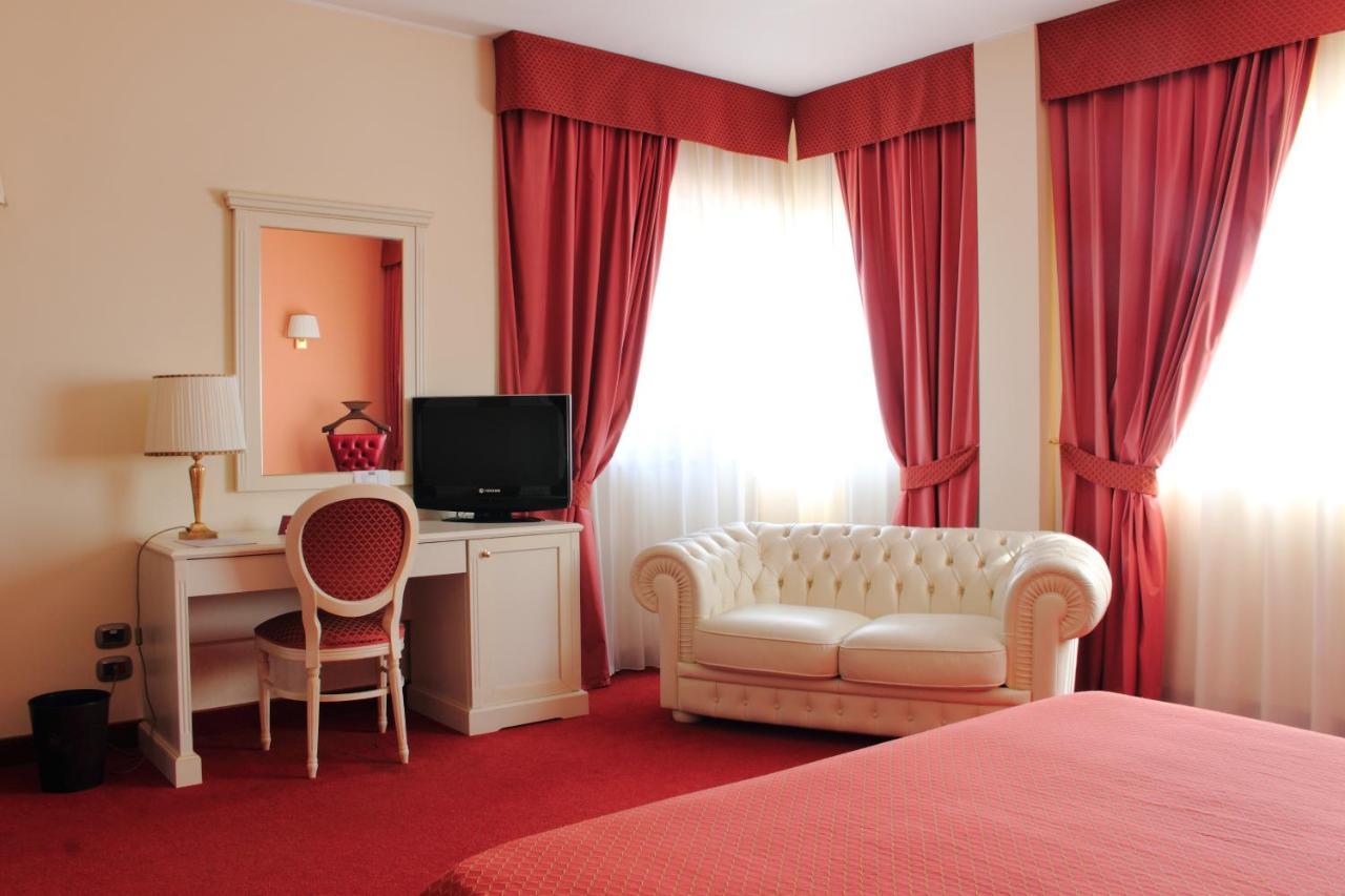 Semiramide Palace Hotel Castellana Grotte Esterno foto