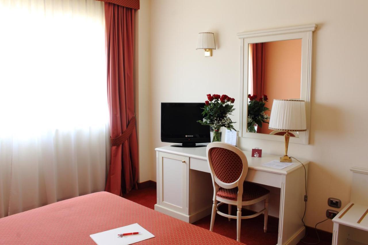 Semiramide Palace Hotel Castellana Grotte Esterno foto