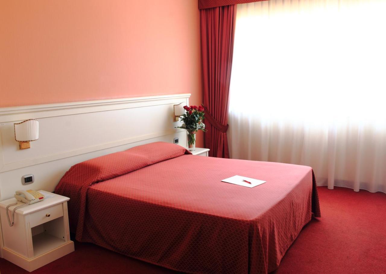 Semiramide Palace Hotel Castellana Grotte Esterno foto