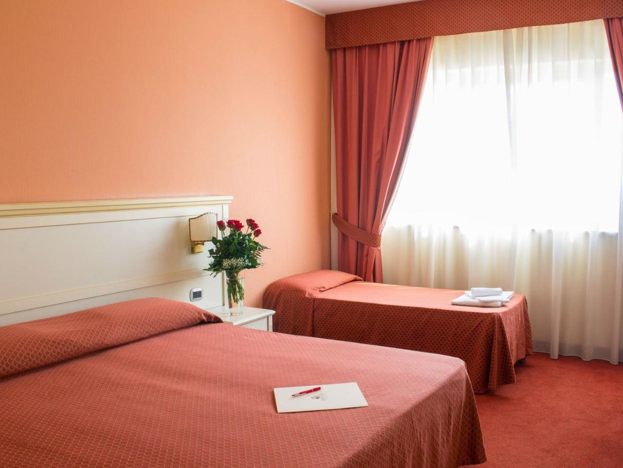 Semiramide Palace Hotel Castellana Grotte Esterno foto