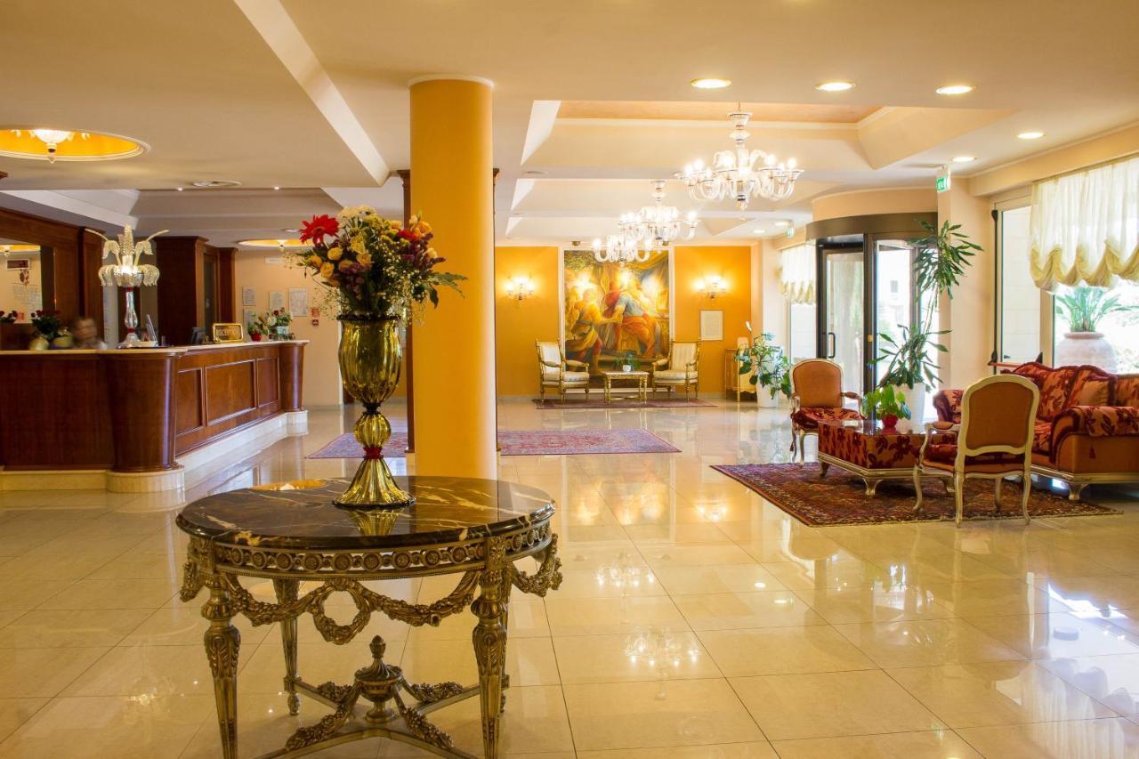 Semiramide Palace Hotel Castellana Grotte Esterno foto